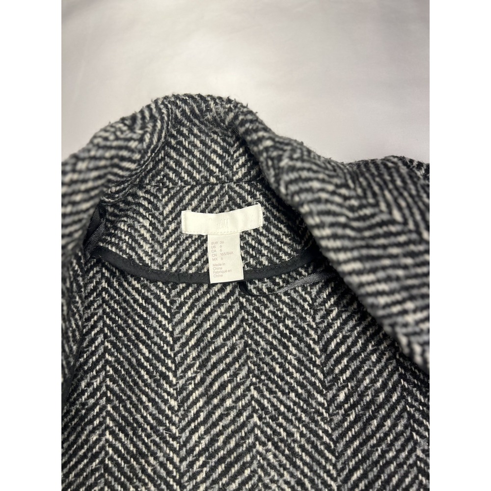 H&M Black and White One Button Blazer- Herringbone Pattern Size 6 - Picture 10 of 12